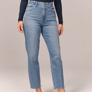 Abercrombie - Curve Love High Rise Mom Jean - Sz 26 / 2R